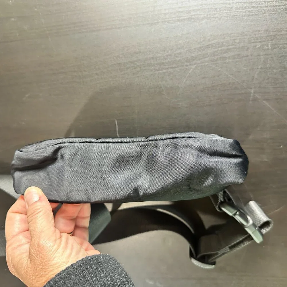 LULULEMON Everywhere Belt Bag Black